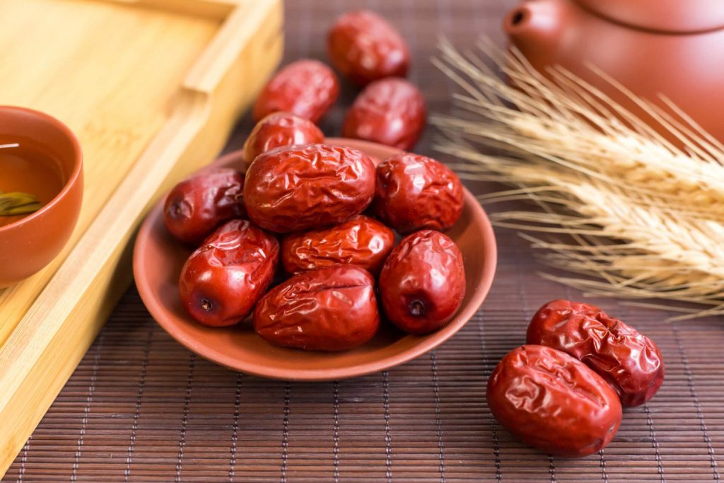 Hướng dẫn cách pha trà táo đỏ ngon tuyệt hảo tại nhà